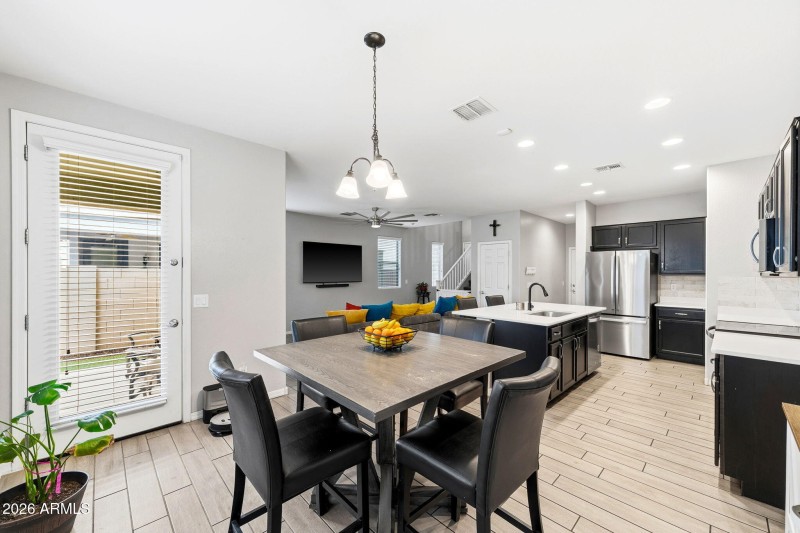 008__2254 E University Dr unit 9