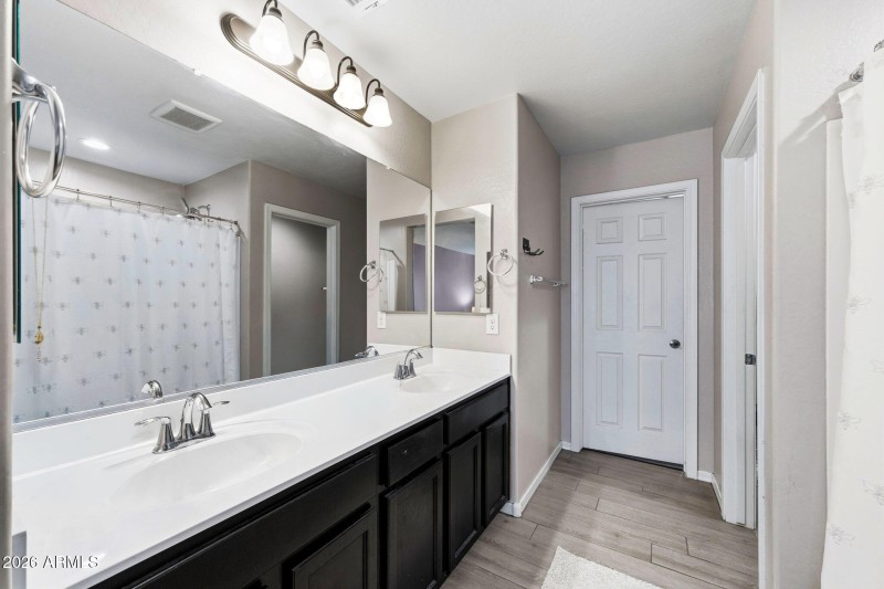 015__2254 E University Dr unit 9