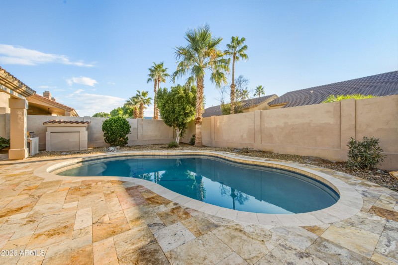 16635 S 12th - Travertine Tile Pooldeck