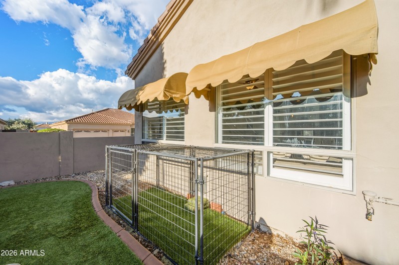 16635 S 12th - Custom Dog Run