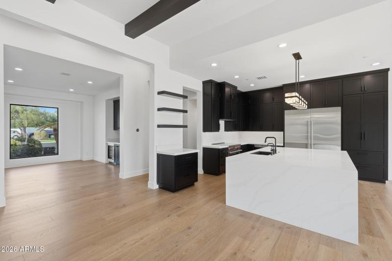 B1 - Reflecting_Walls_Real_Estate_Photog