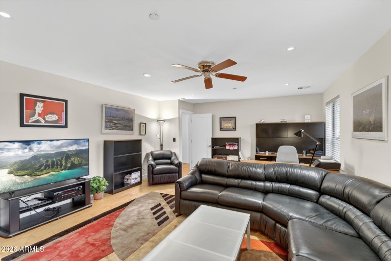 19-web-or-mls-03-Via De La Luna