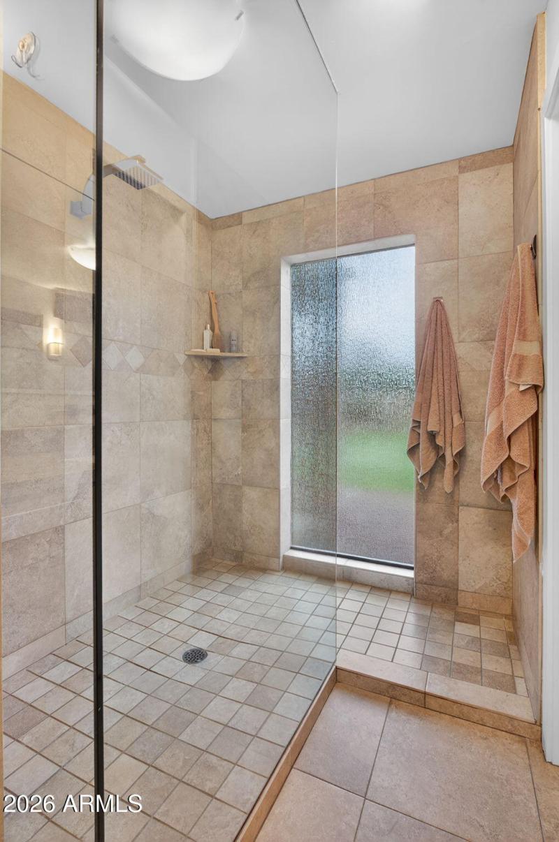 29-web-or-mls-19-Via De La Luna