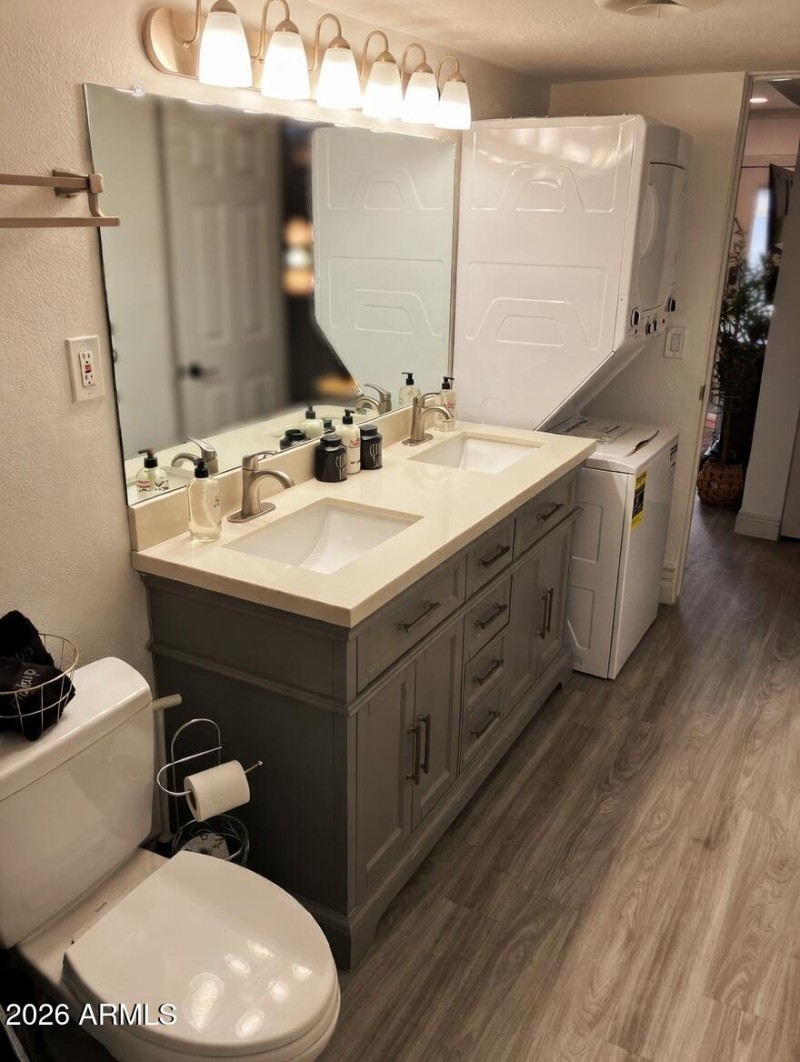 Washer Dryer In Unit