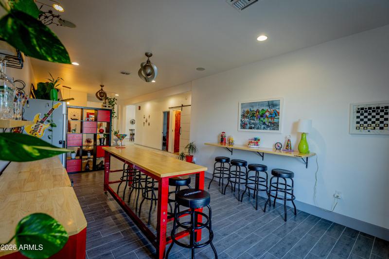 Entertainment and Bar Area