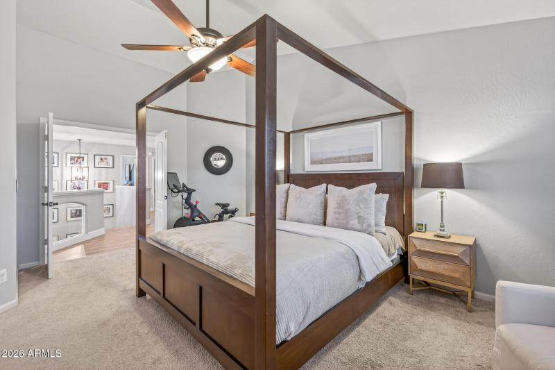 4221 E Rancho Caliente Drive