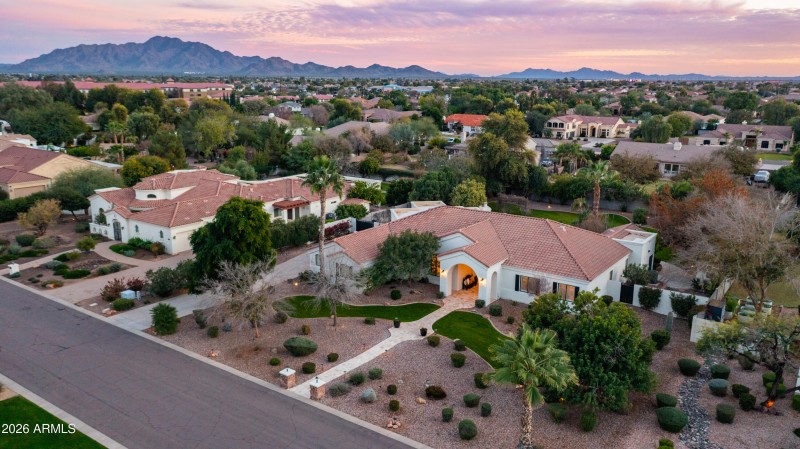 2731 E Capricorn Pl Exterior Photos-26