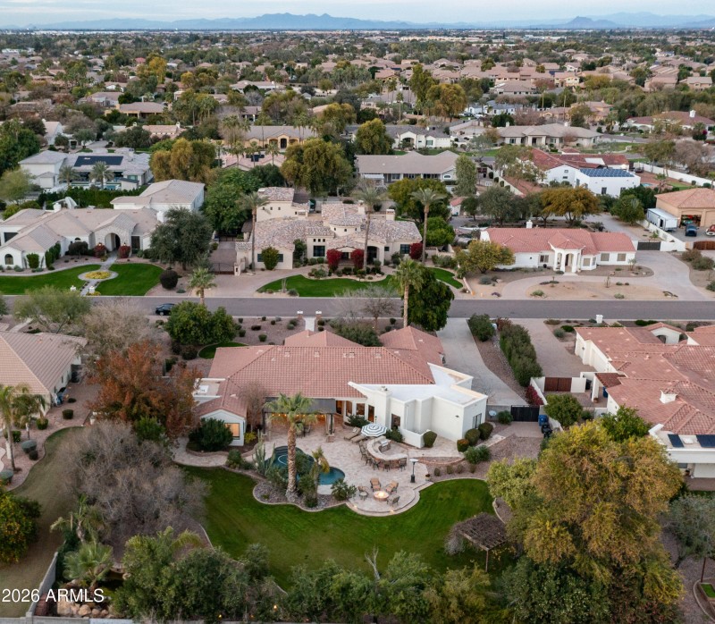 2731 E Capricorn Pl Exterior Photos-17