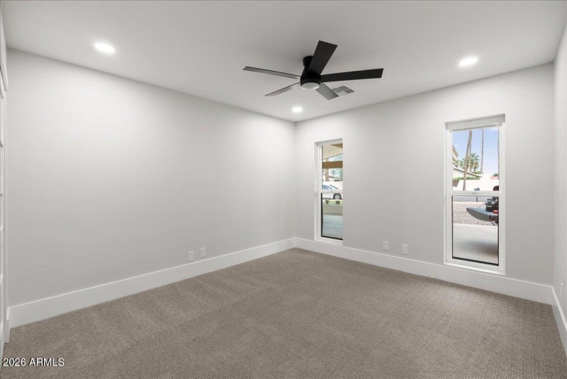 17-DesertSkyREM - 1106 N