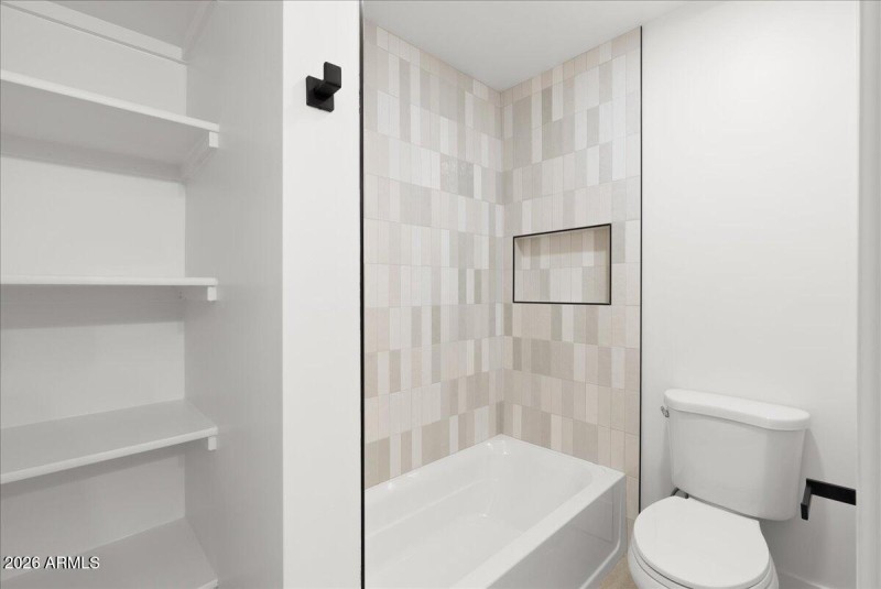 18-DesertSkyREM - 1106 N