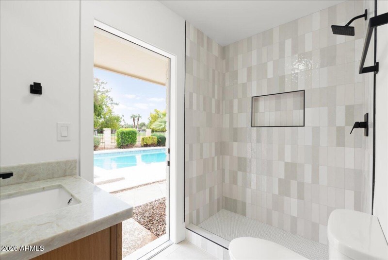 31-DesertSkyREM - 1106 N