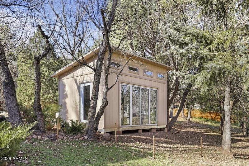 Unfinished Flex Yoga-Studio