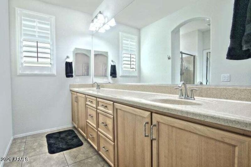 Dual sink Primary