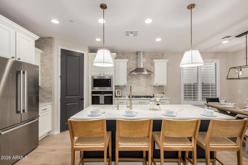 Spectacular Chef's Kitchen