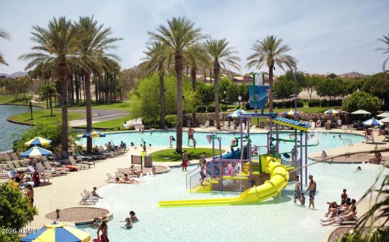 Estrella Community Photo 4