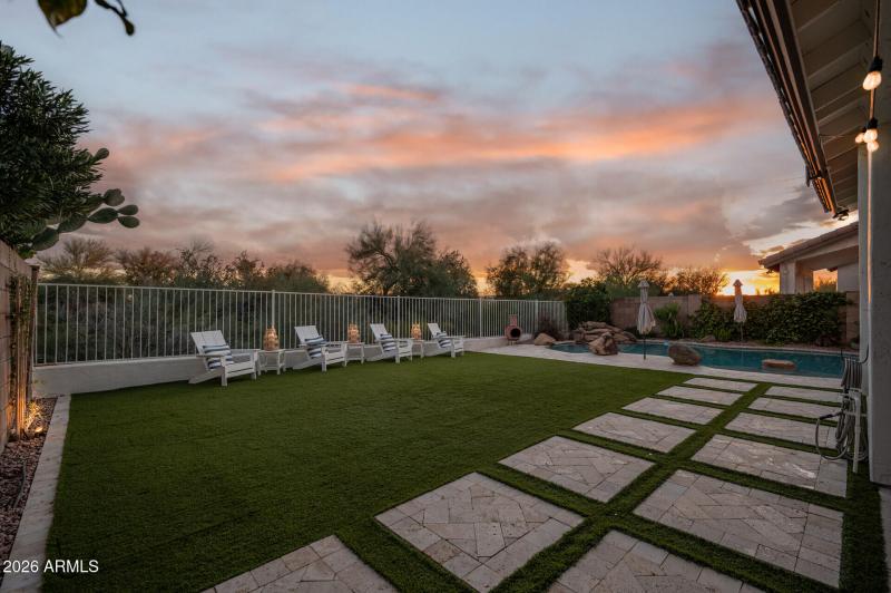 4221 E Rancho Caliente Drive