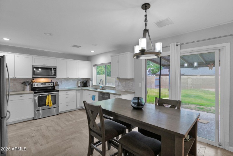 8-web-or-mls-P1426586