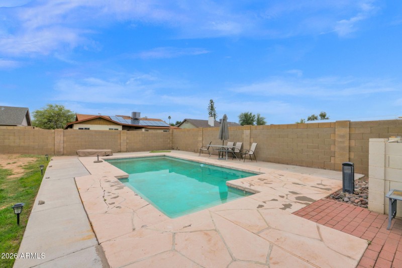 21-web-or-mls-P1426605