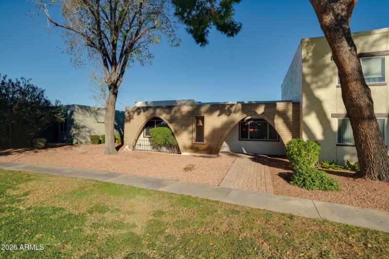 8-web-or-mls-Exterior-8