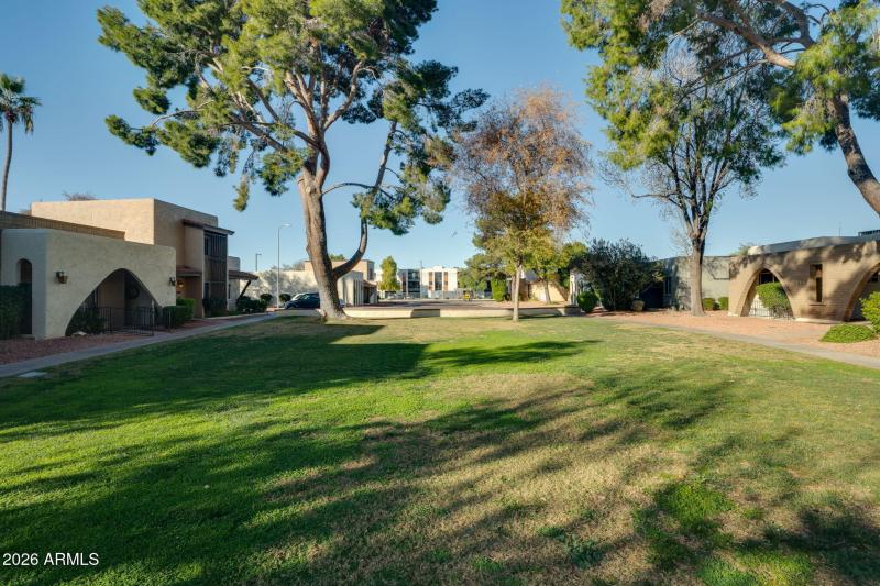 10-web-or-mls-Exterior-10