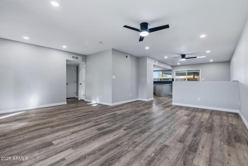 18-web-or-mls-Interior-5