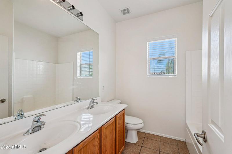 Upstairs Full Bath