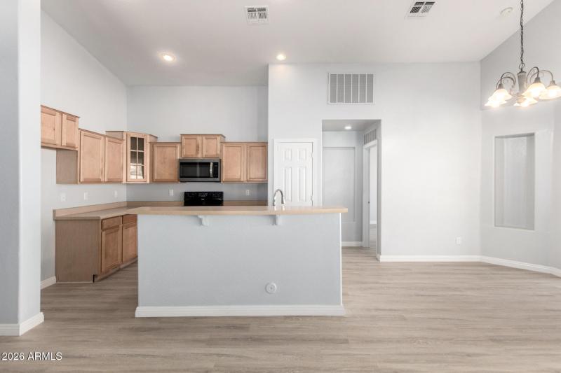 3230 S 74TH Lane, Phoenix, AZ - Kitchen