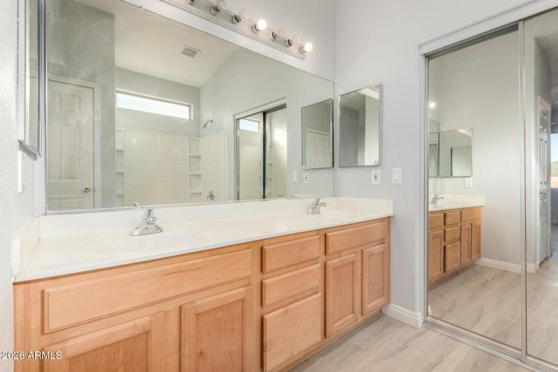 3230 S 74TH Ln - Primary Bathroom