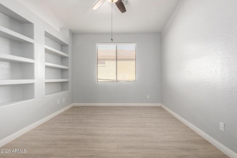 3230 S 74TH Lane, Phoenix - Den