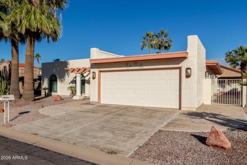 04 - Bellflower 10906