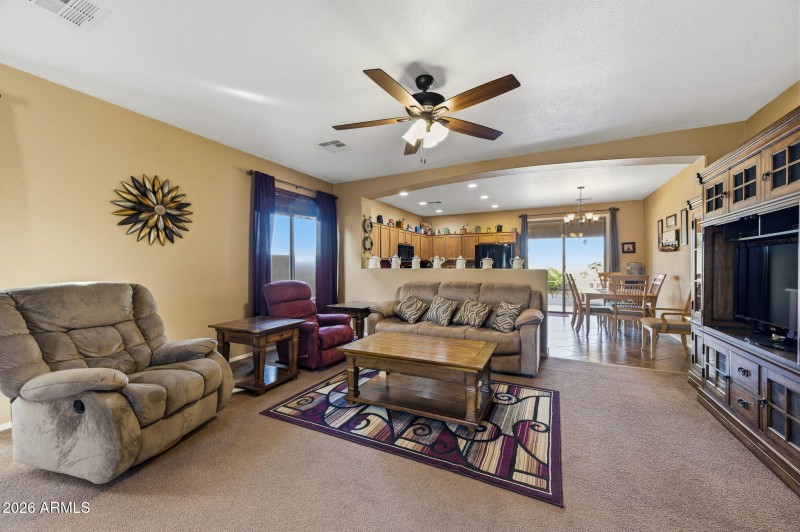 12-web-or-mls-45558 W Mountain View Rd-1