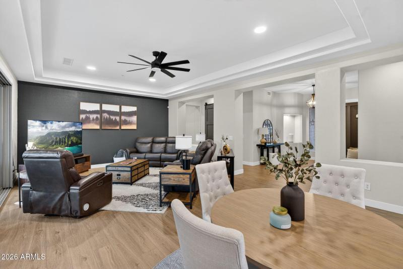 10-web-or-mls-37-E Smokehouse Trail