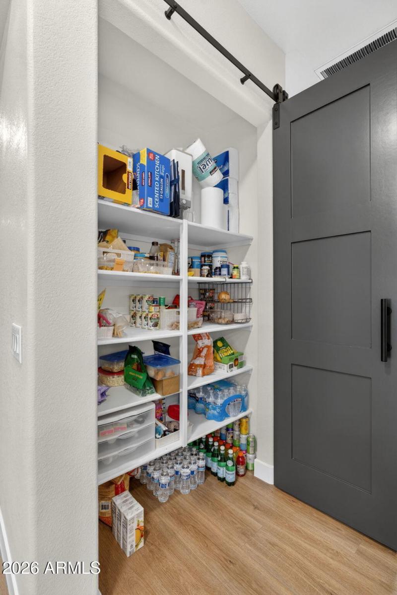 20-web-or-mls-29-E Smokehouse Trail