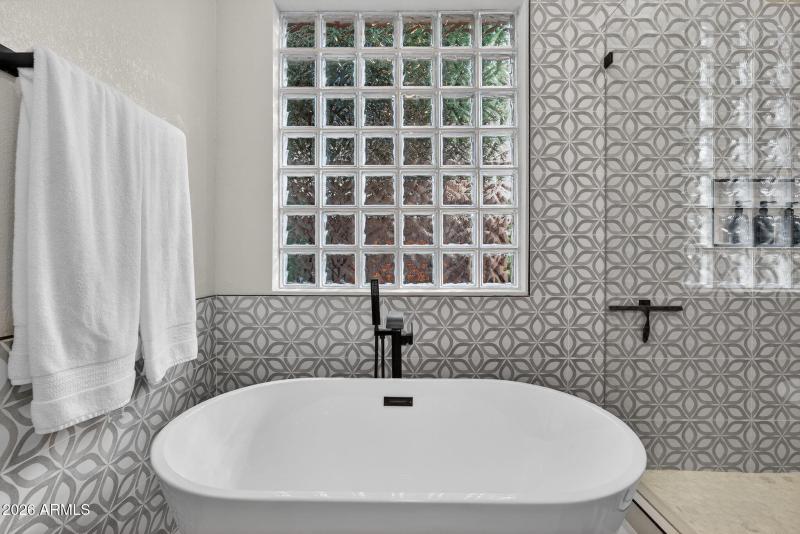 38-web-or-mls-10-E Smokehouse Trail