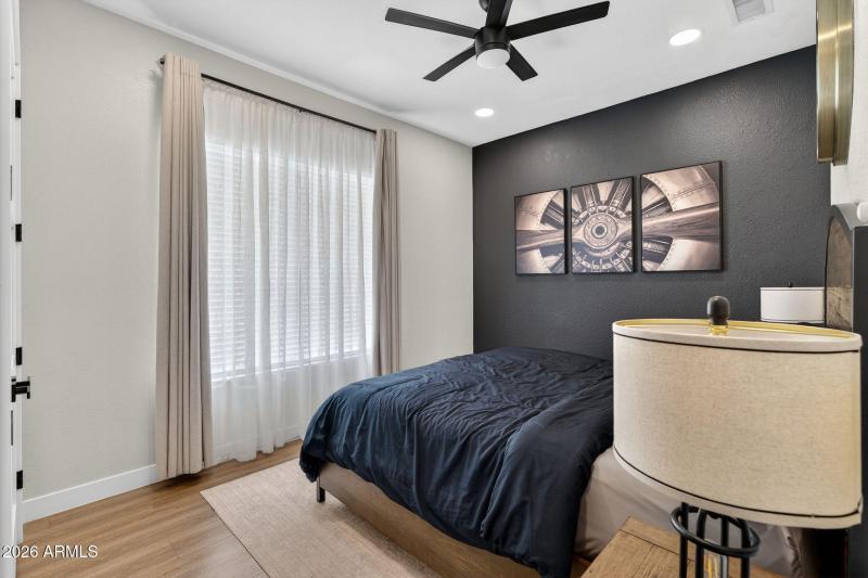 42-web-or-mls-15-E Smokehouse Trail