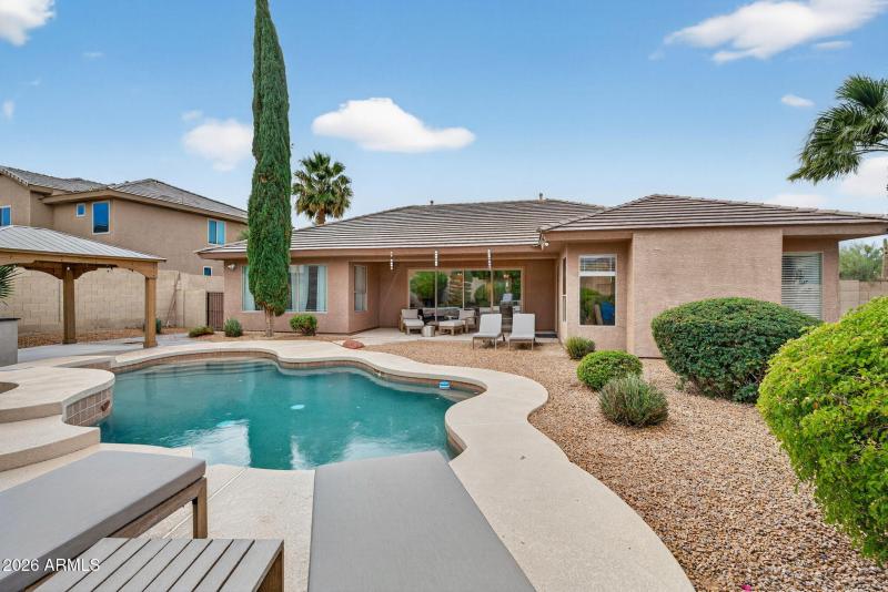 49-web-or-mls-46-E Smokehouse Trail