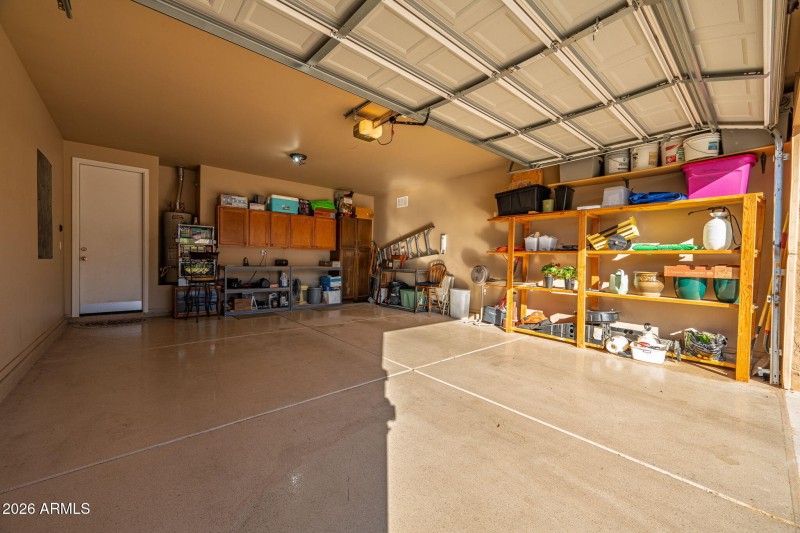 33-web-or-mls-45558 W Mountain View Rd-3