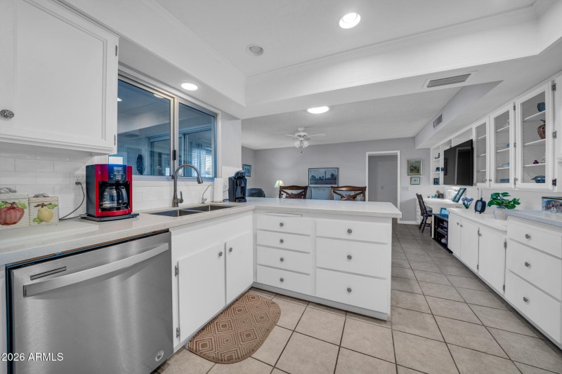 9330 W Manzanita Dr-15_(2048)