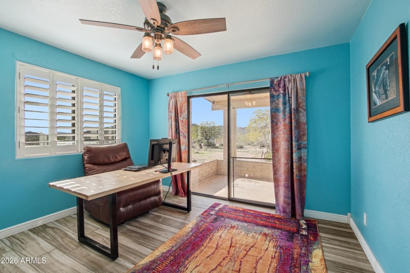 20-print-S April Dr-S0601-020