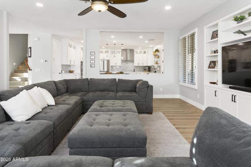 FAMILY ROOM TO KITCHEN