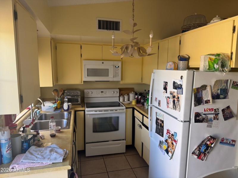 1320 Bethany Home - Interior 1