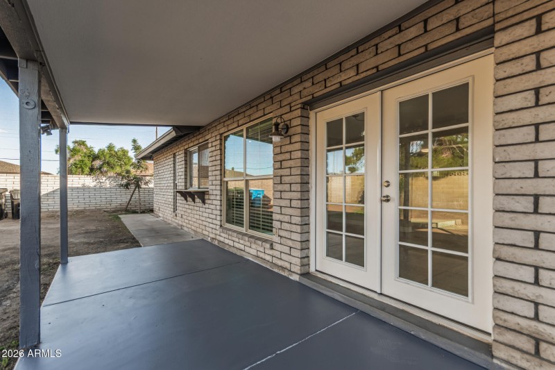 27 Backyard behind the house