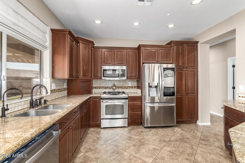 2361 W TURTLE HILL CT