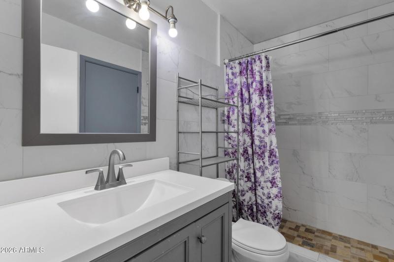 18-web-or-mls-2714-w-ellis-dr