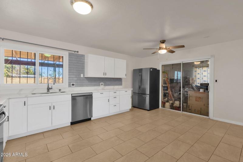 13-web-or-mls-2714-w-ellis-dr