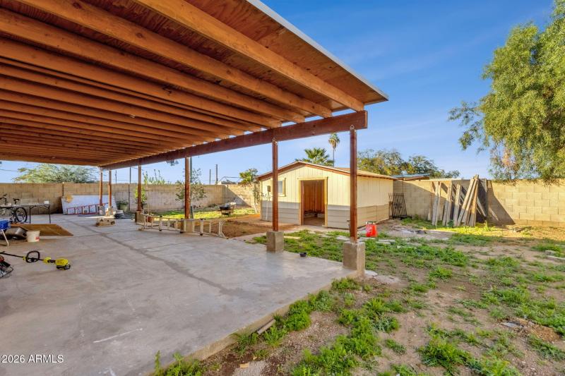 22-web-or-mls-2714-w-ellis-dr