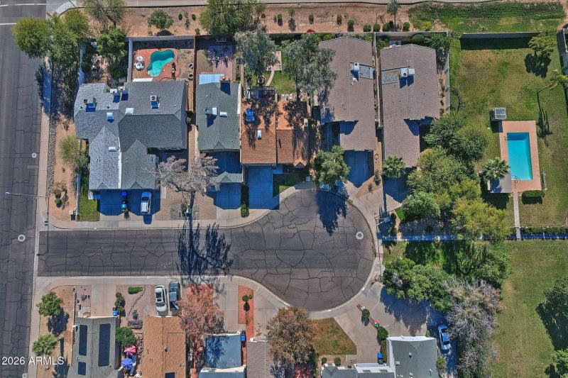 Lovely cul-de-sac lot