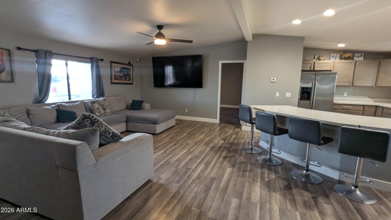 PXL_20260106_235242885