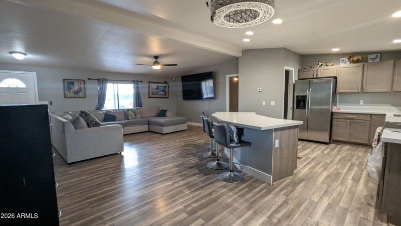 PXL_20260106_235603622