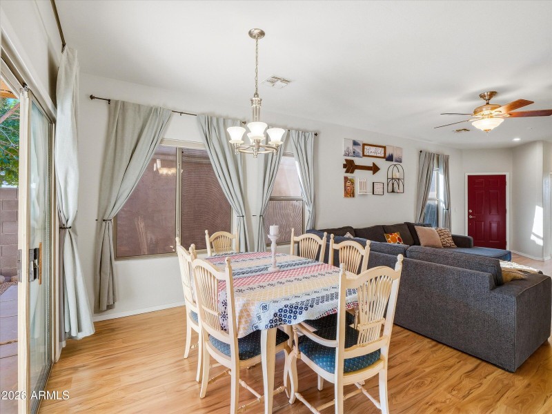 15-5833 E Norland Street-15